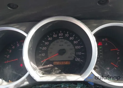 2005 Toyota Tacoma Base V6 из США, поврежденный, VIN 5TEUU42N75Z127518